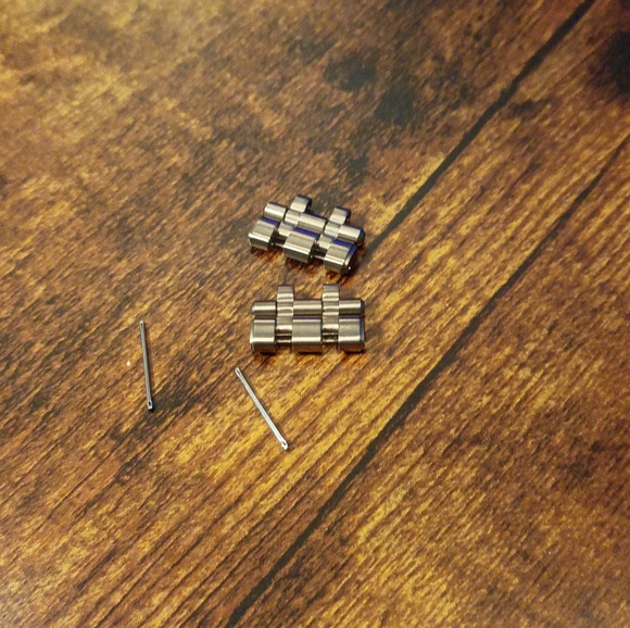 Seiko Titanium Blue Chronograph Sapphire Crystal Men's Watch - Picture 5 of 11